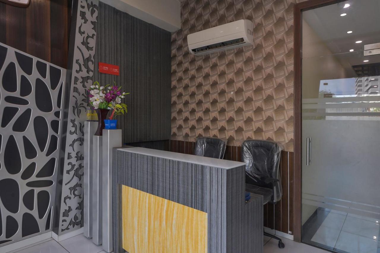 Hotel Palace Residency Near Lokmanya Tilak Terminus Mumbai Exterior foto
