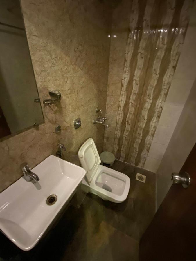 Hotel Palace Residency Near Lokmanya Tilak Terminus Mumbai Exterior foto