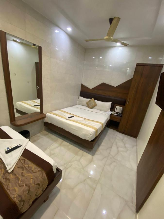 Hotel Palace Residency Near Lokmanya Tilak Terminus Mumbai Exterior foto