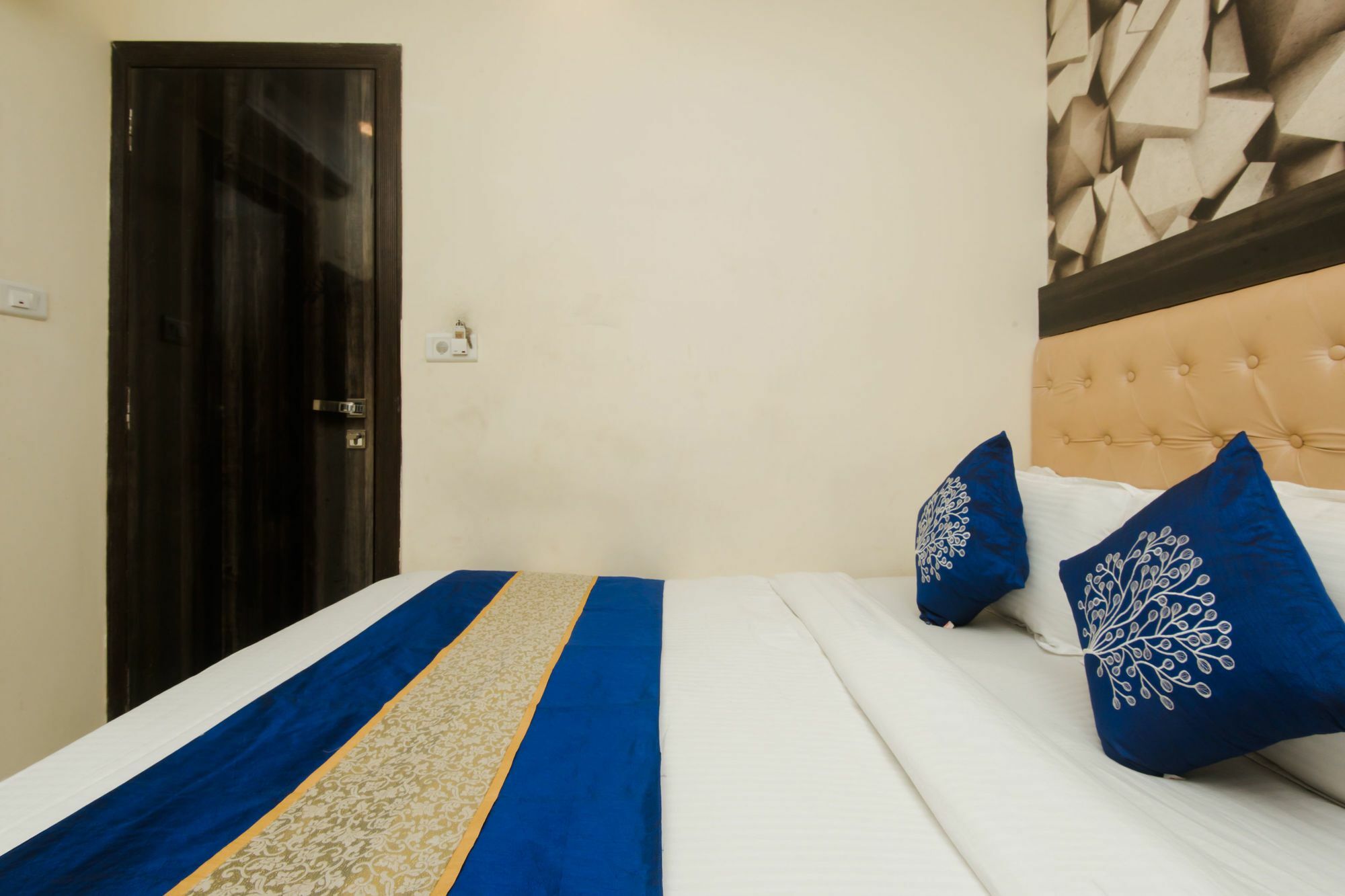 Hotel Palace Residency Near Lokmanya Tilak Terminus Mumbai Exterior foto