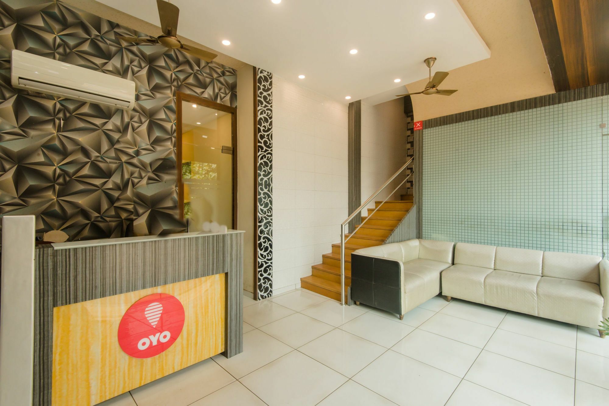 Hotel Palace Residency Near Lokmanya Tilak Terminus Mumbai Exterior foto